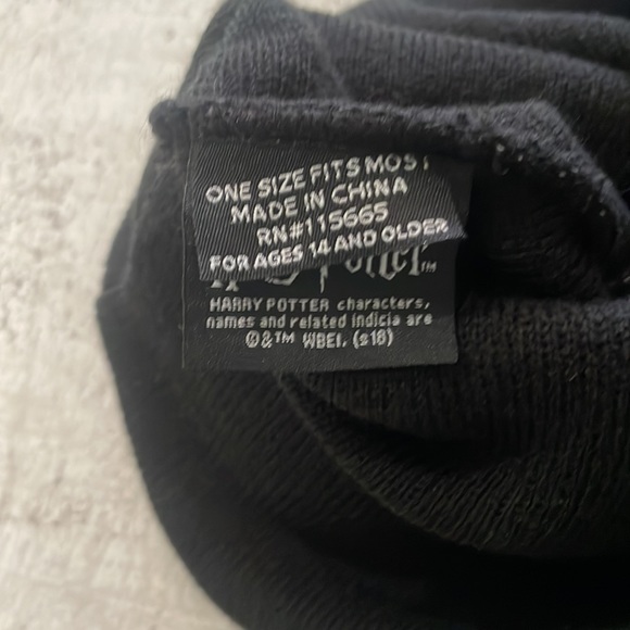 Harry Potter Beanie - Picture 3 of 4
